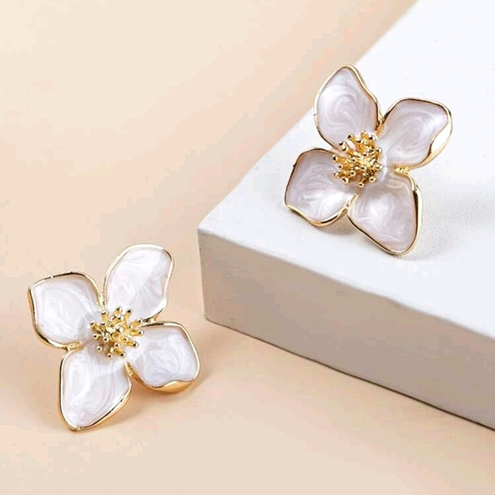 HAND PAINTED IVORY ROSE IRIDESCENT FLOWER STUDS